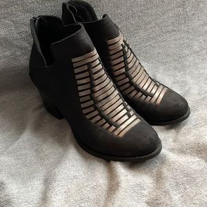 Black booties with short heel